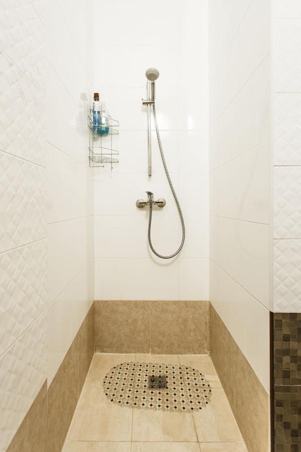 Gagarin Plaza Apartment 70 Square Metres On 12Th Floor أوديسا المظهر الخارجي الصورة