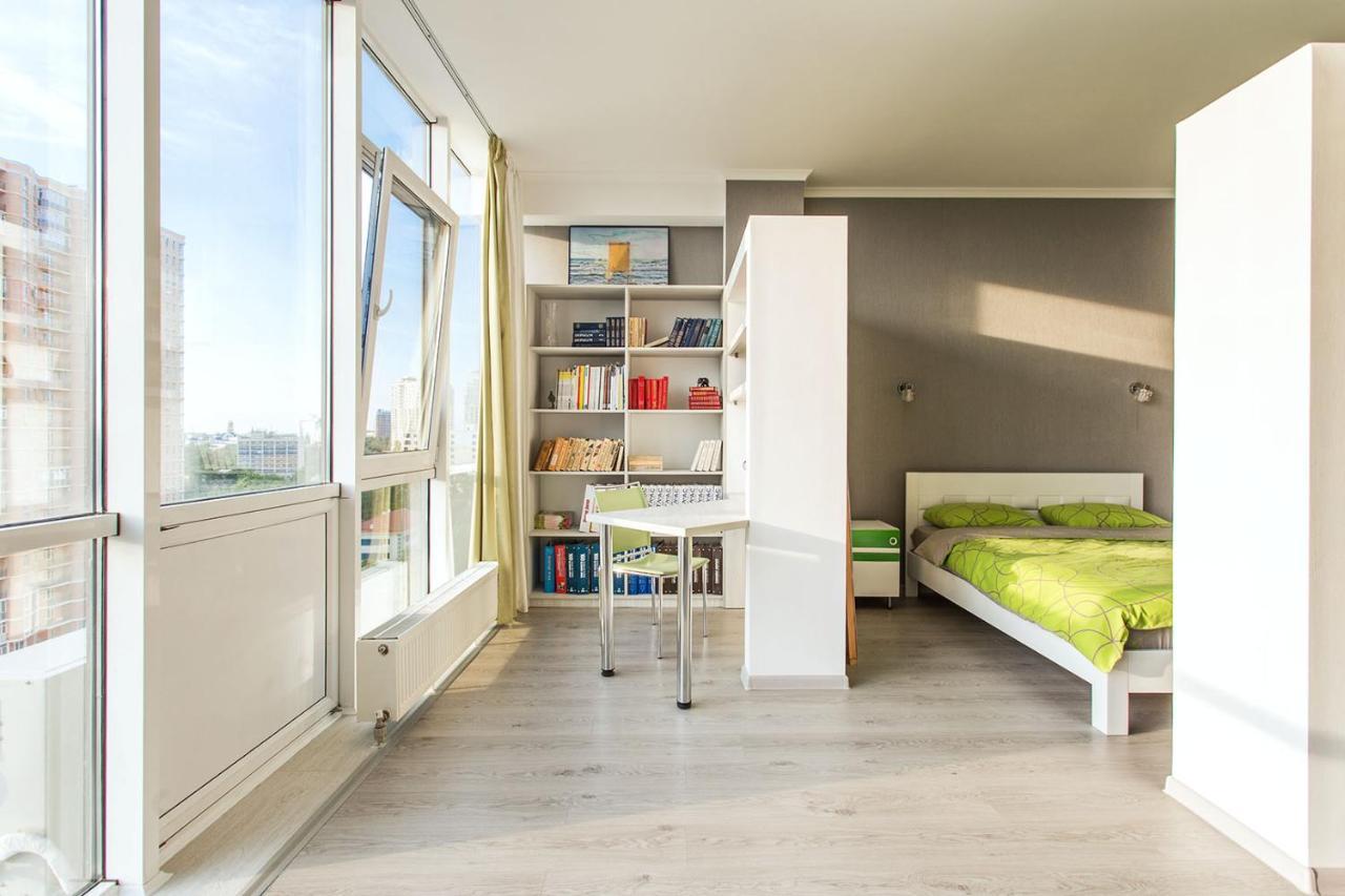 Gagarin Plaza Apartment 70 Square Metres On 12Th Floor أوديسا المظهر الخارجي الصورة
