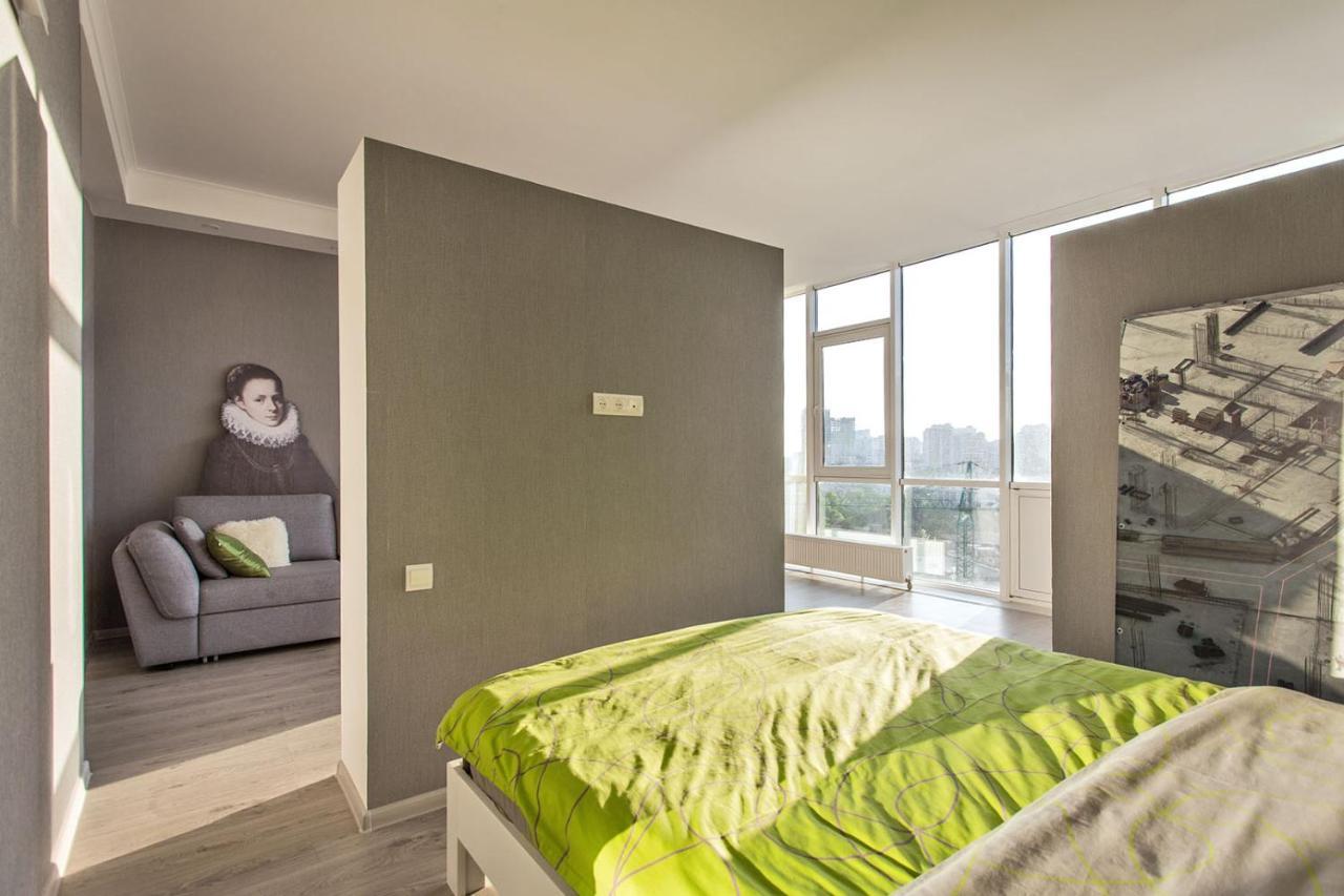 Gagarin Plaza Apartment 70 Square Metres On 12Th Floor أوديسا المظهر الخارجي الصورة