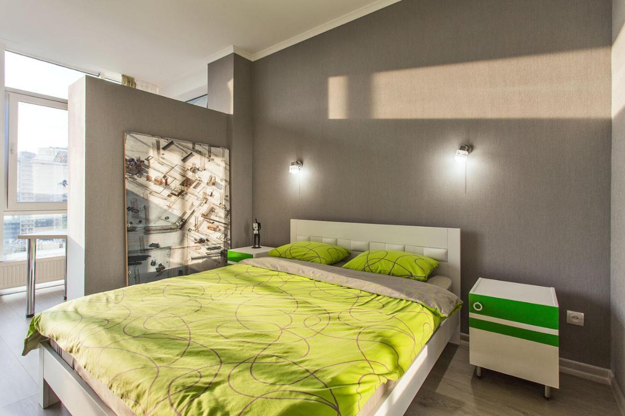 Gagarin Plaza Apartment 70 Square Metres On 12Th Floor أوديسا المظهر الخارجي الصورة