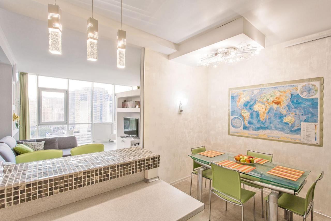 Gagarin Plaza Apartment 70 Square Metres On 12Th Floor أوديسا المظهر الخارجي الصورة